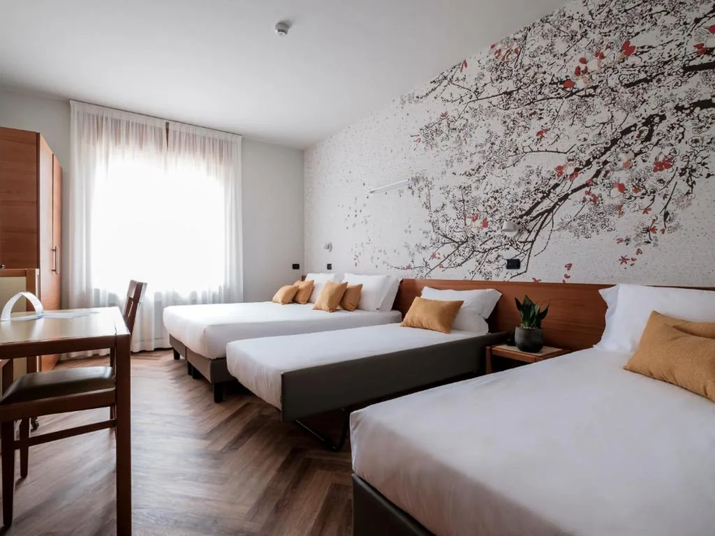 Camera Quadrupla Classic — Hotel Lory