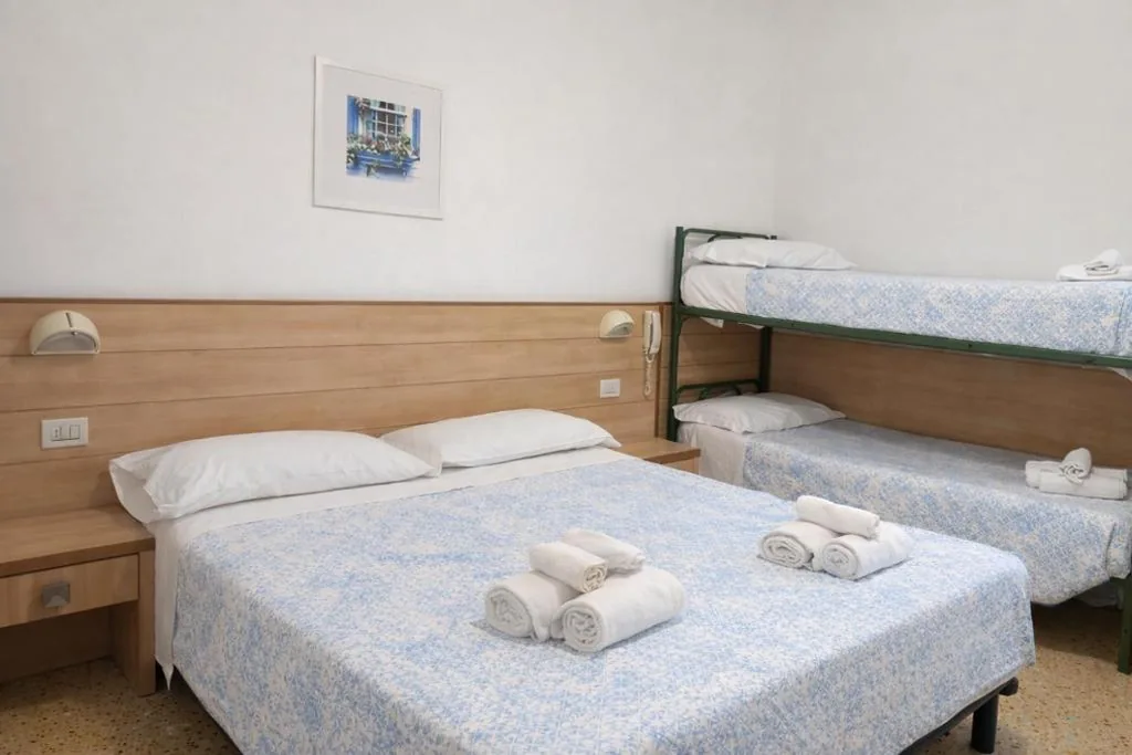 Camera Quadrupla Comfort — Hotel Brezza Nuova Gestione