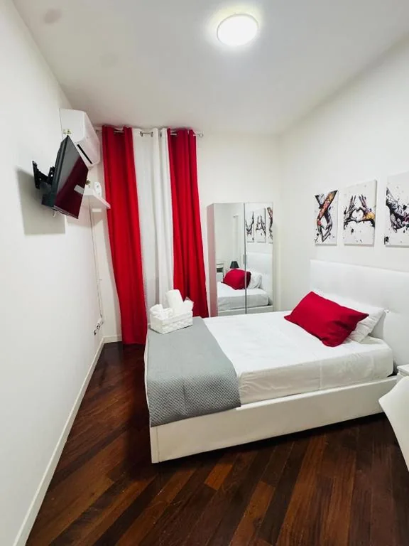 Camera Singola Deluxe con Balcone — B&B Amo’
