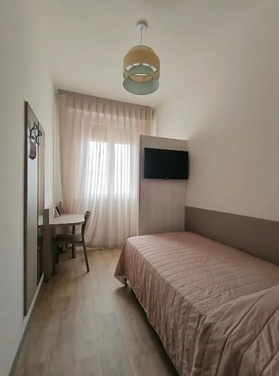 Camera Singola — Hotel Marta