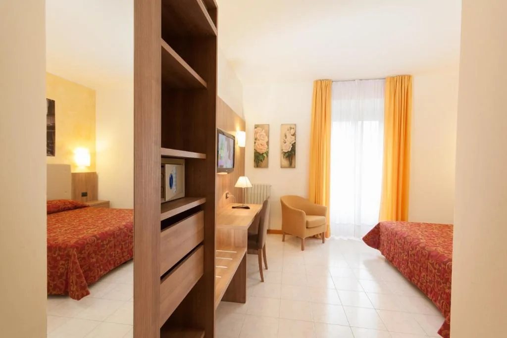 Standard Double or Twin Room — Albergo Vittoria
