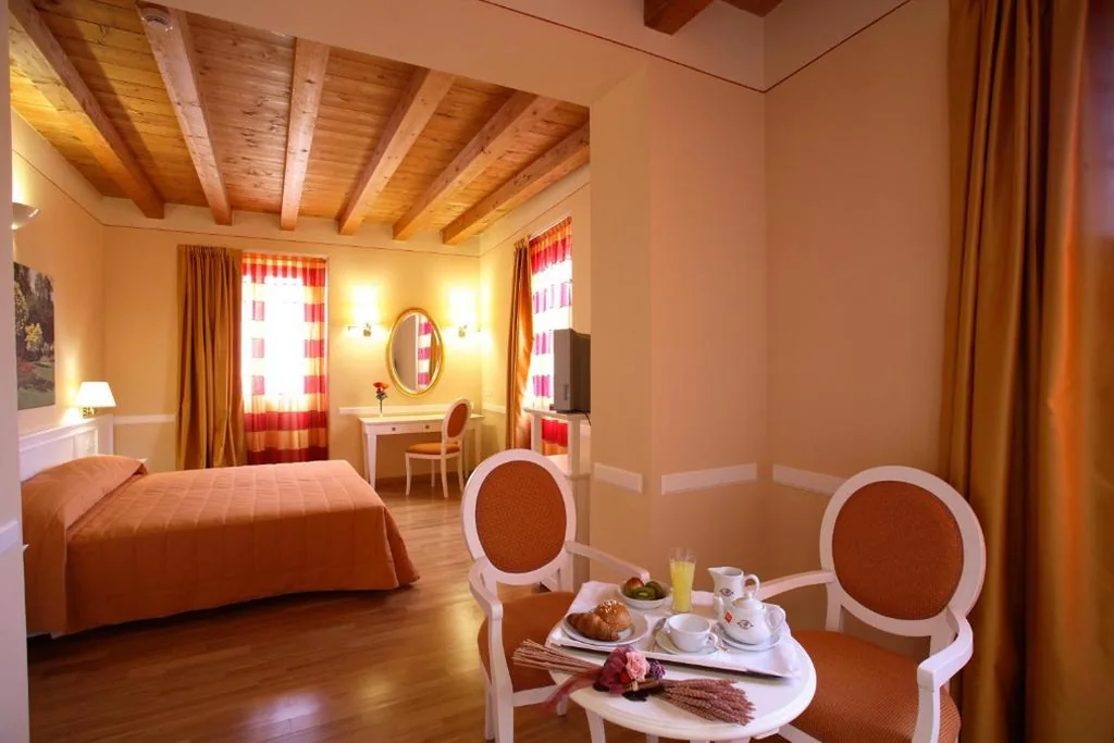 Superior Double or Twin Room — Casa Romagnosi