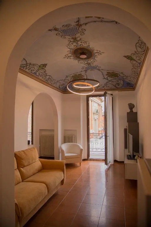 Casa con 1 Camera da Letto — Appartamento Imola con splendida vista sul Duomo