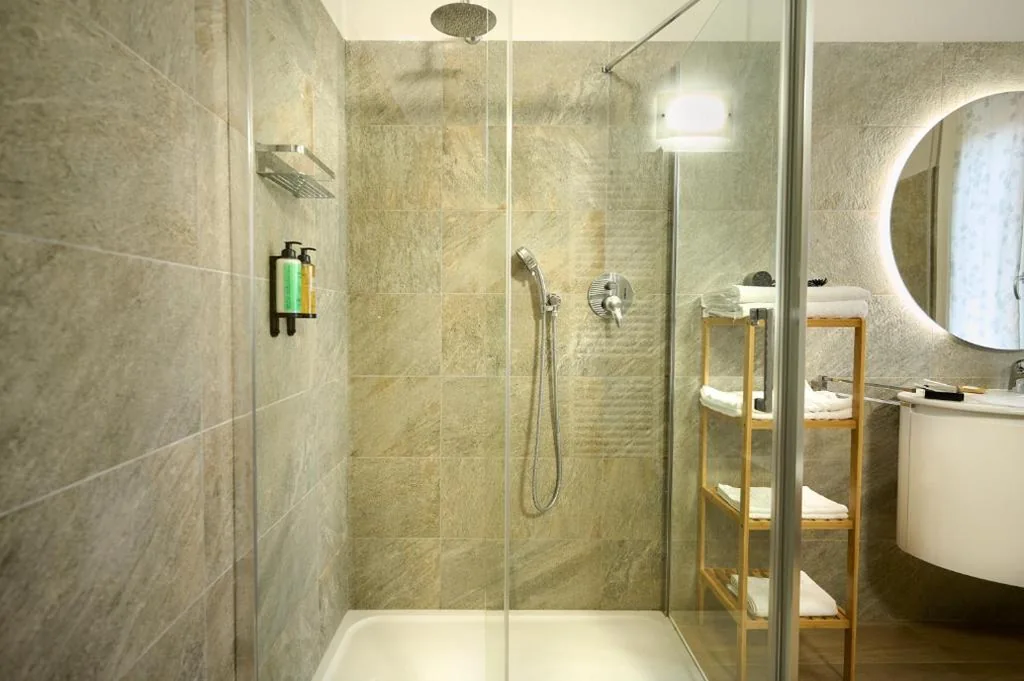 D’AZEGLIO 62 LUXURY ROOMS