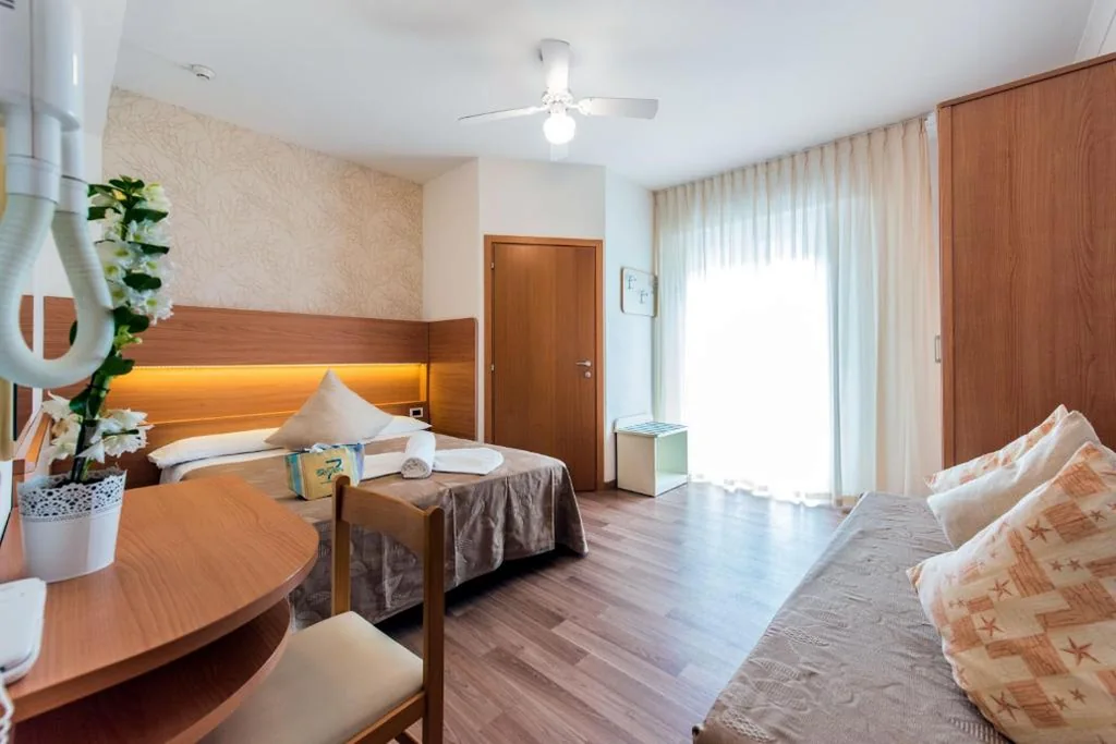 Hotel Seven