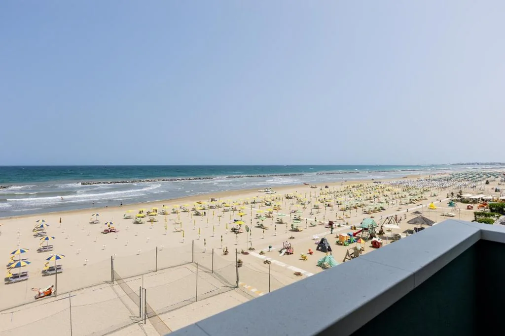 Junior Suite con Vista Mare — Hotel Acquamarina Viserba