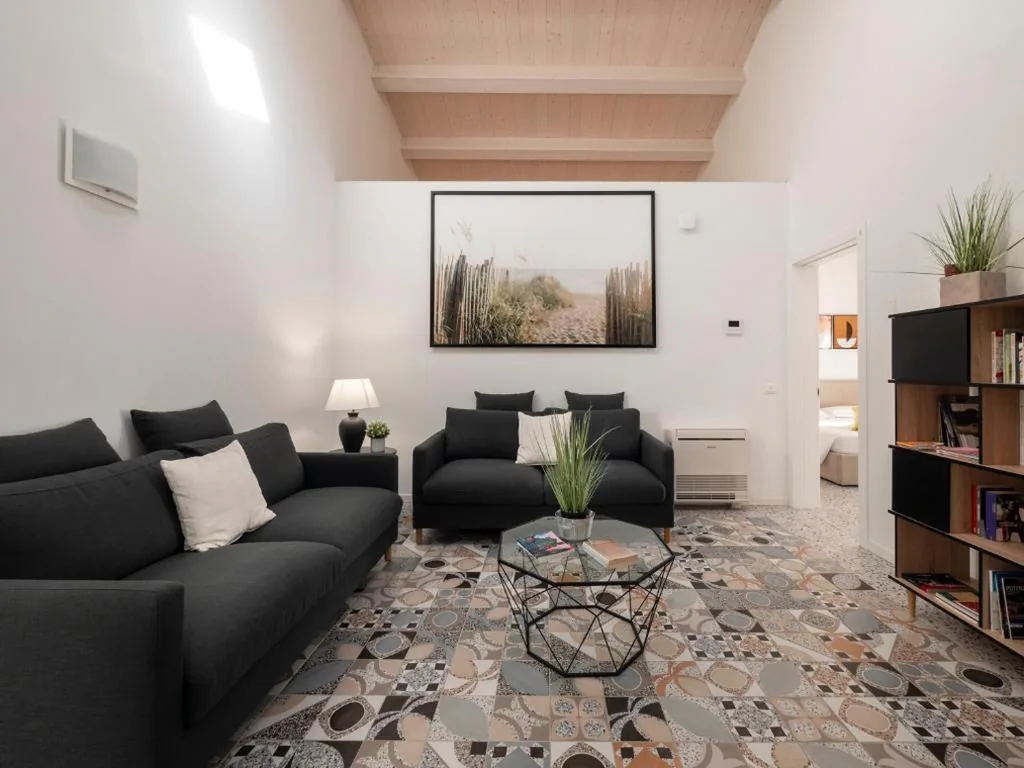Zuara9Room Rimini