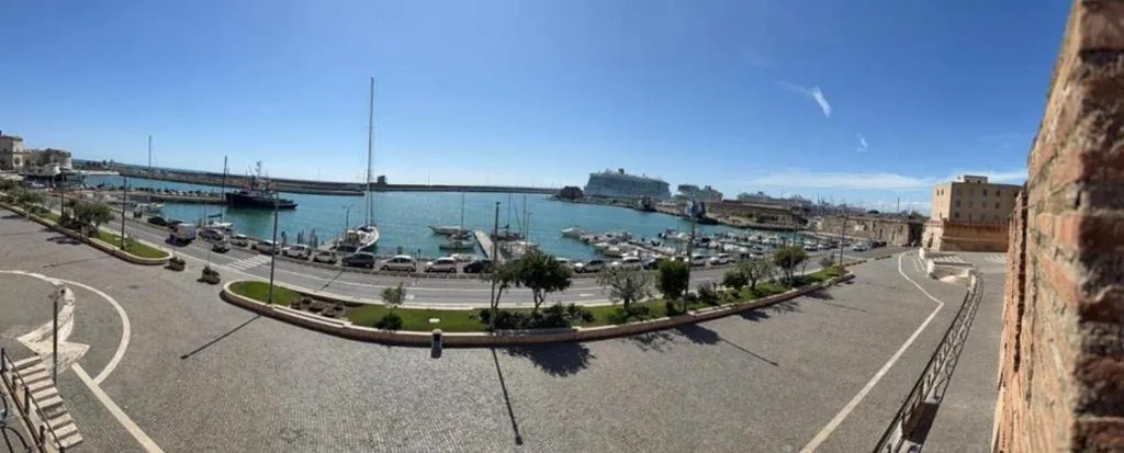 Emy Suites — foto 6