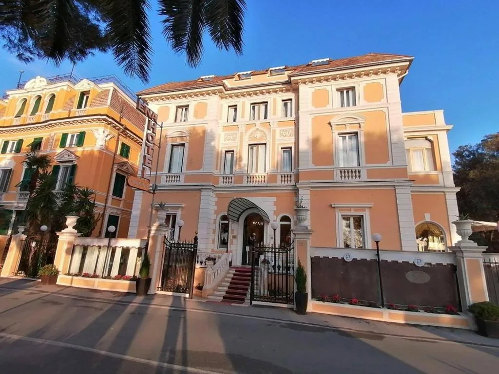 Ena Hotel