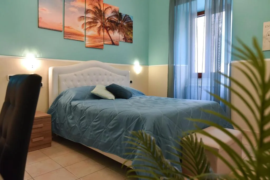 “ENCHANTED HOME” Luxury & Solarium 5 Minutes from the PORT