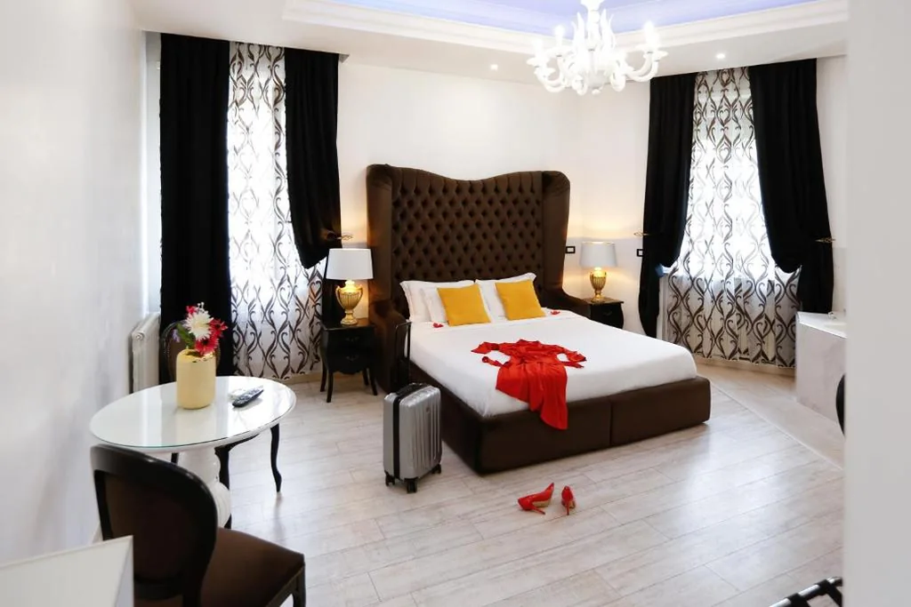Escape Luxury Suite – CA Domus Collection