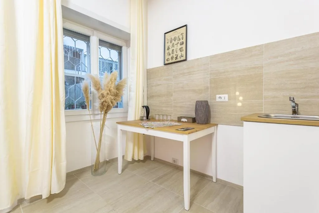 Ethnos Relais Vaticano — foto 3