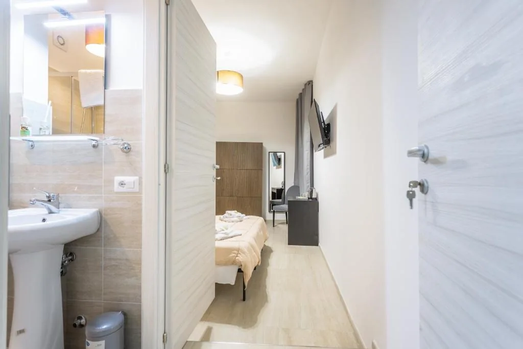 Ethnos Relais Vaticano — foto 8