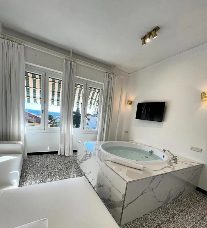Eveline 2 – Piscina Privata o Jacuzzi — foto 4