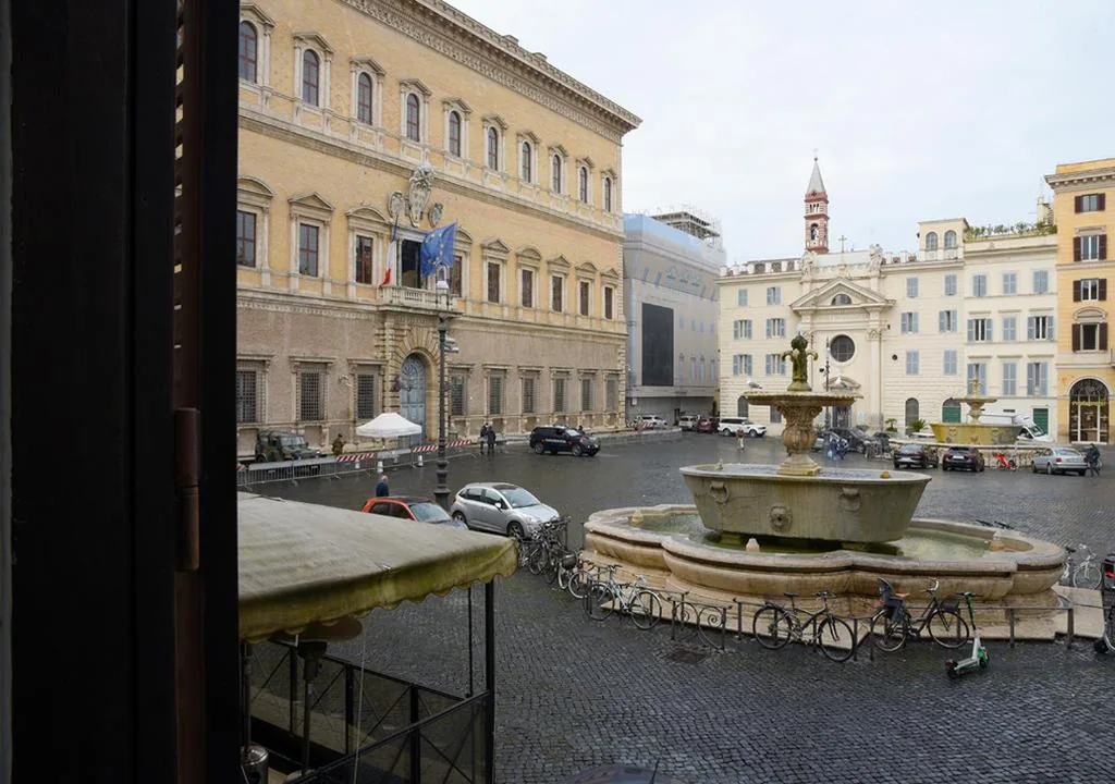 Farnese 48