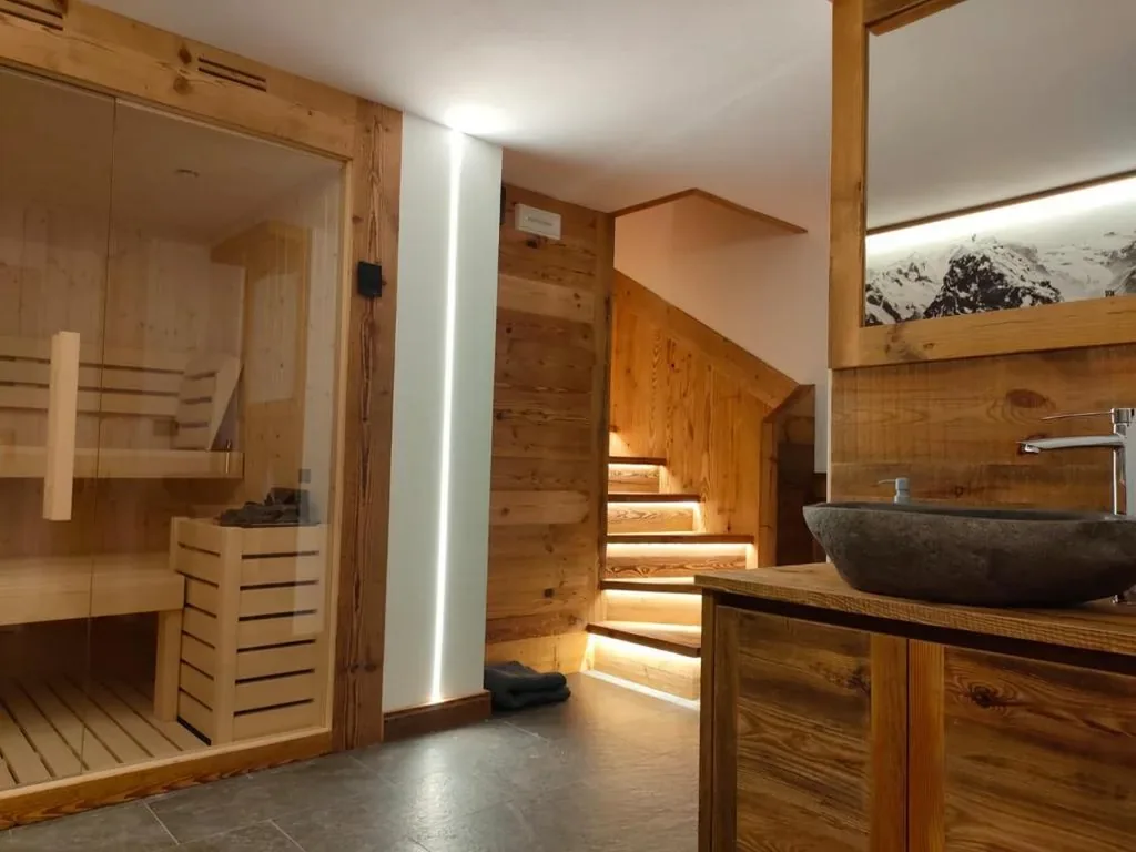 Fior di Roccia Apartments- in centro Cervinia, sauna privata, Matterhorn dream