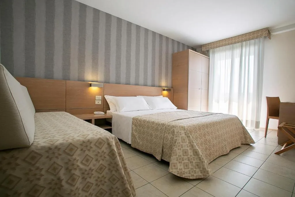 Ampia Camera Matrimoniale — Hotel Europa Lignano