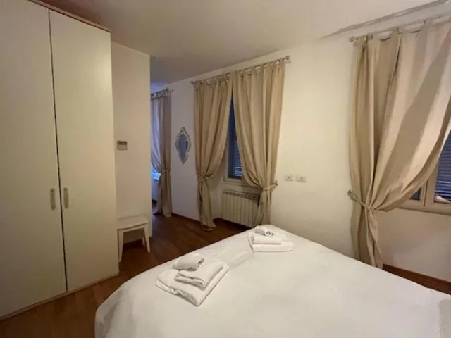 One-Bedroom Apartment — Barbacan Boutique Hotel