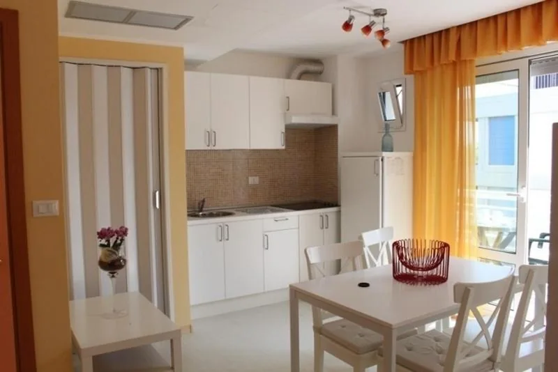 One-Bedroom Apartment — Hotel Capri