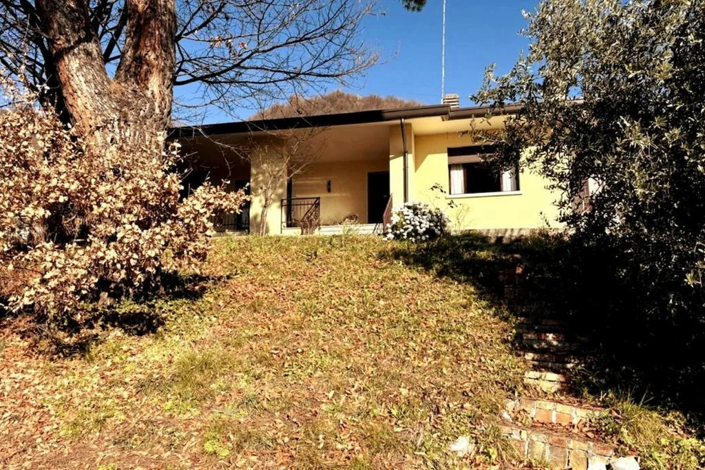 CÀ DEGLI OLIVI – Villino tra gli Olivi nel Borgo