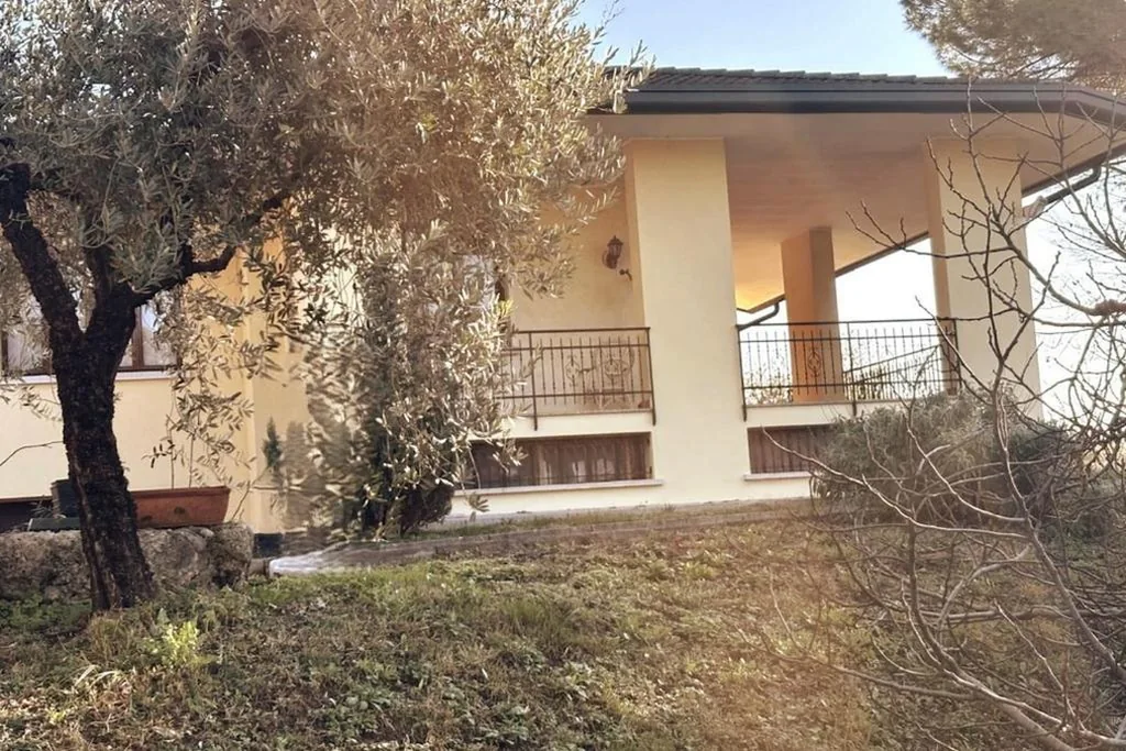 CÀ DEGLI OLIVI – Villino tra gli Olivi nel Borgo — foto 3