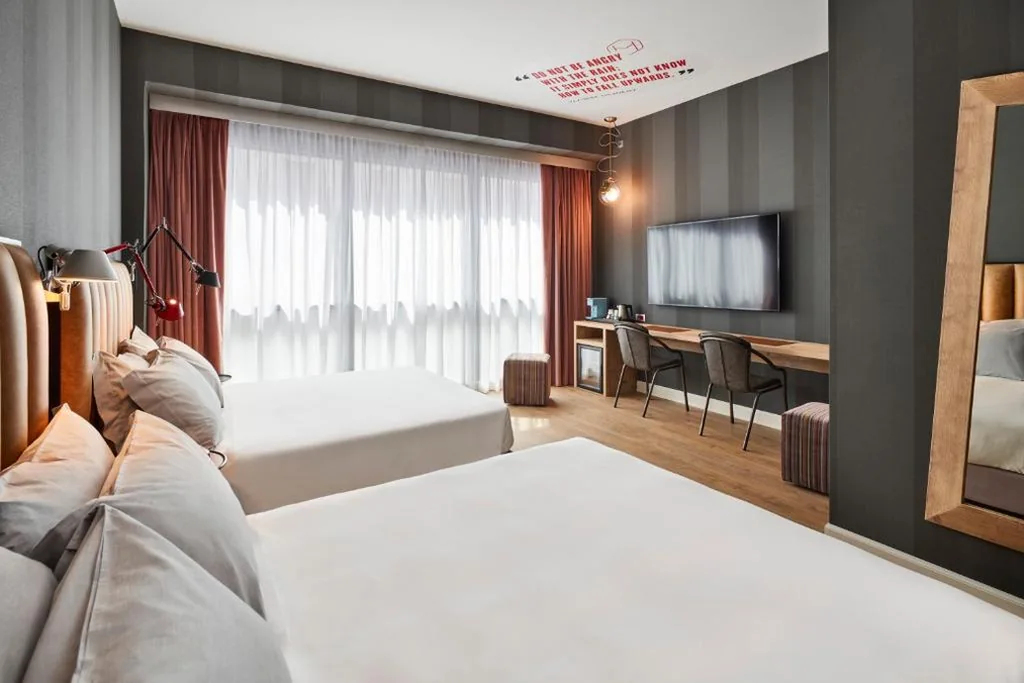 Room with 2 King-Size Beds — The Modernist Hotel