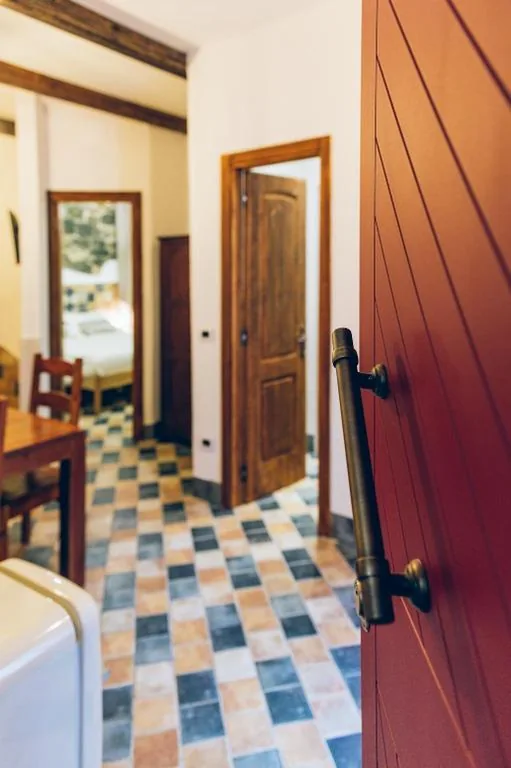 Deluxe Room (2 Adults + 1 Child) — AQUILA D’ORO TRIESTE