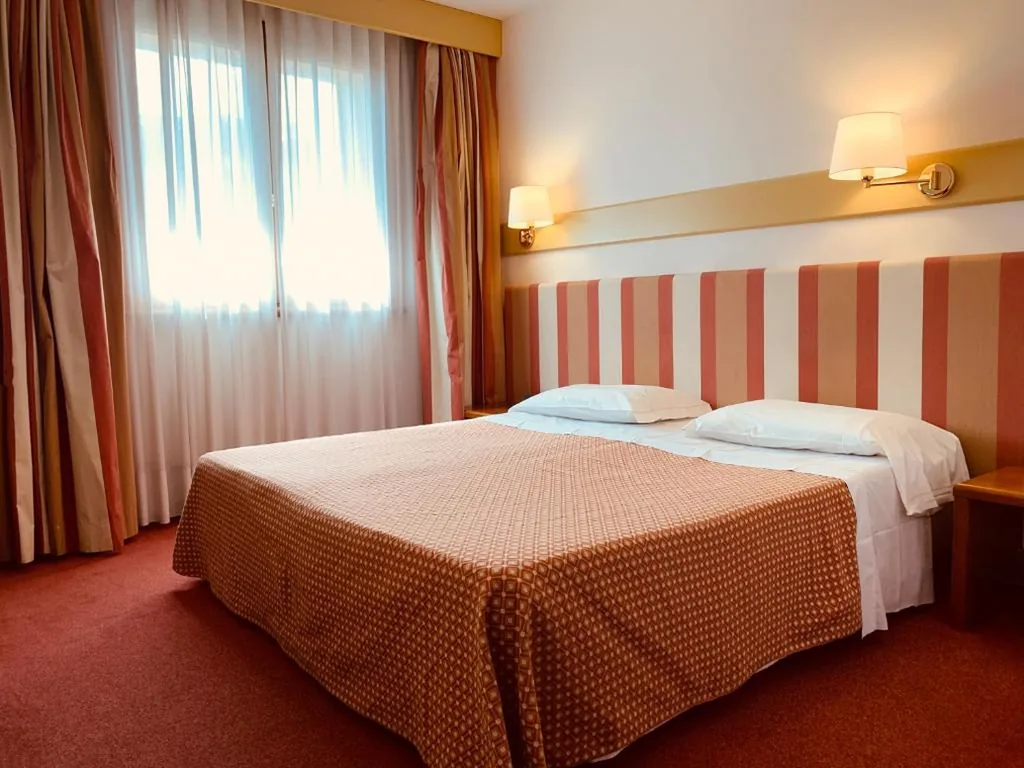 Camera Deluxe — Eurohotel Palace Maniago