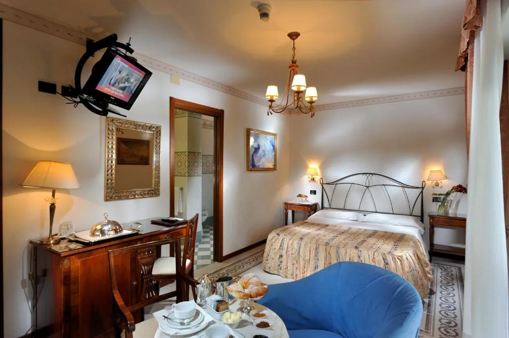 Camera Deluxe Matrimoniale/Doppia con Letti Singoli con Terrazza e Vista Mare — Hotel Miramare