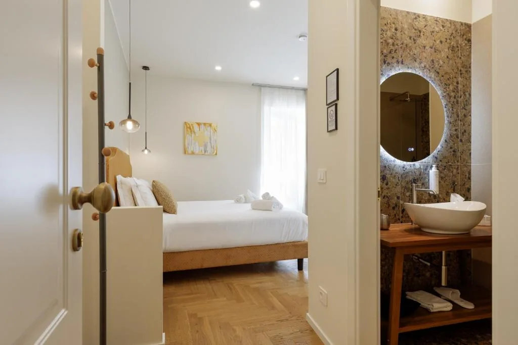 Camera Deluxe Matrimoniale/Doppia con Letti Singoli — Neris Boutique Rooms