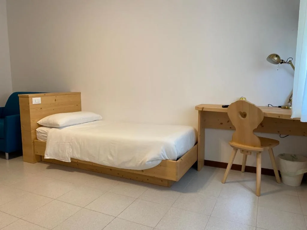 Camera Doppia con Letti Singoli con Accesso Disabili — B&B Stari Mlin – Vecchio Mulino