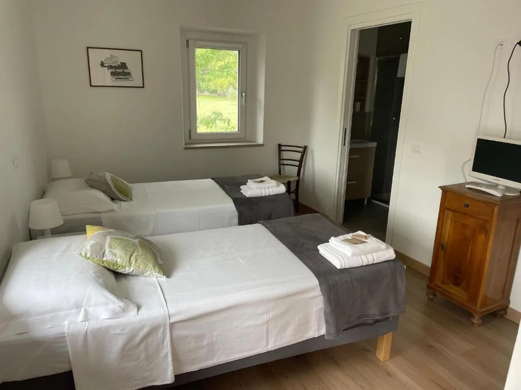 Twin Room with Private Bathroom — Locanda al Castello