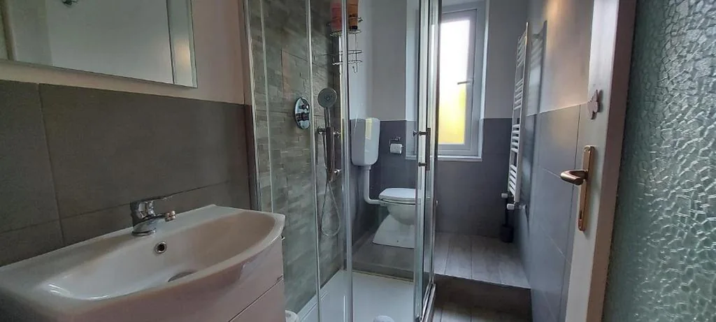 Camera Doppia con Letti Singoli con Bagno Privato — Villa Mira Bed and Breakfast