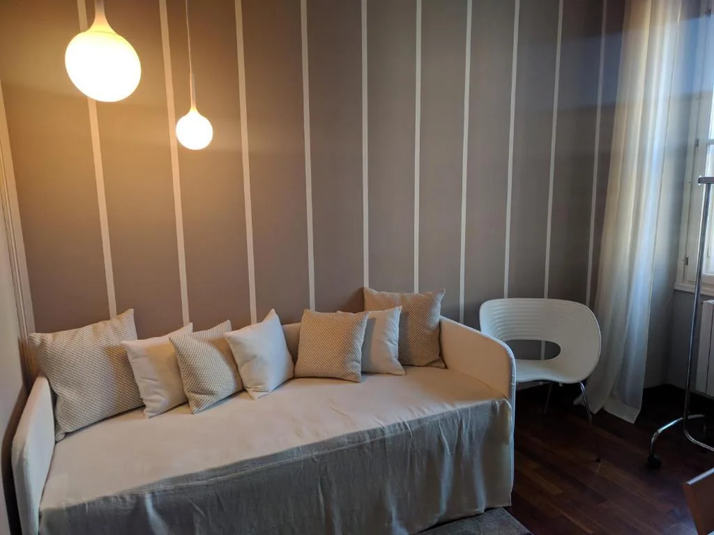 Camera Familiare con Bagno Privato — HOMEY I Pep’s Rooms & Apartment