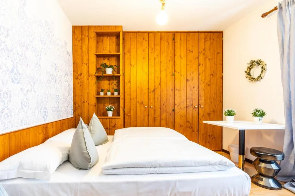 Camera Familiare con Doccia — Sleep In Venzone