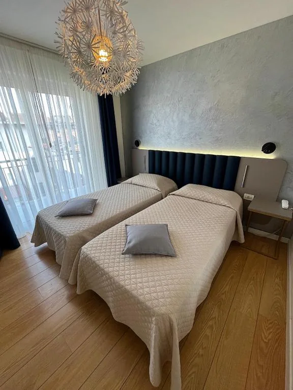 Flexible Room — Hotel Regina