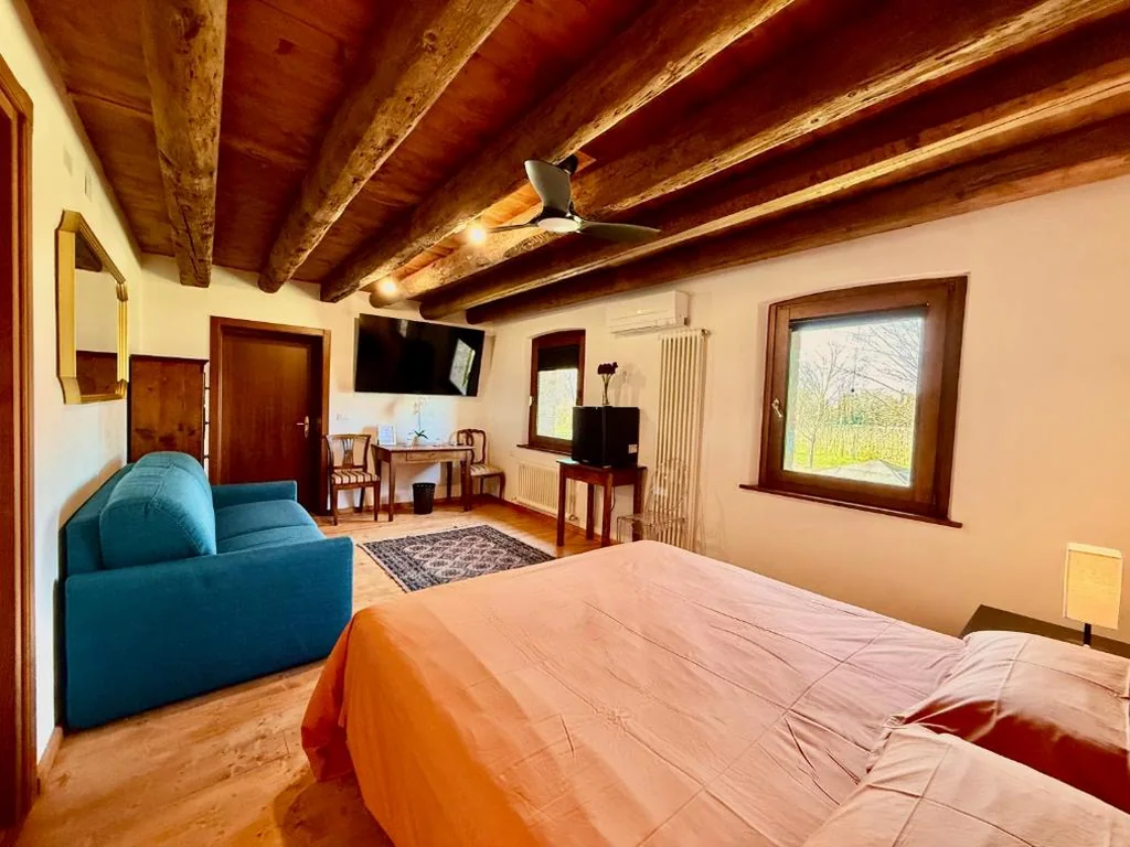 Camera King con Vista Lago — Villa Saten