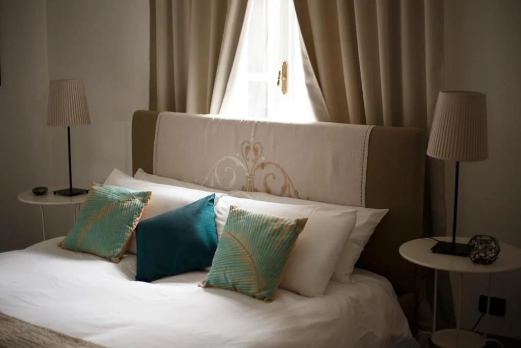 King Deluxe Room — Le Rondini