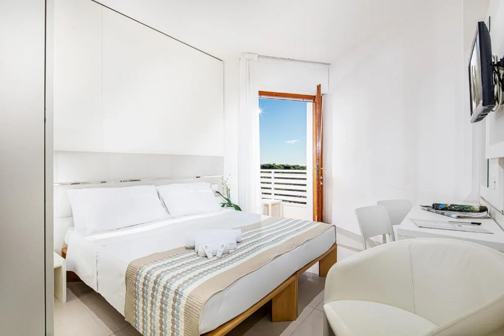 Comfort Double Room — Hotel Bristol