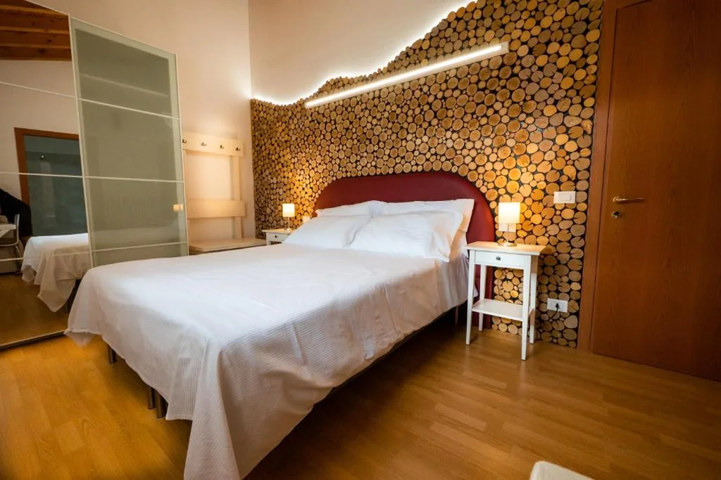 Camera Matrimoniale con Bagno Privato — Affittacamere LA SCALA