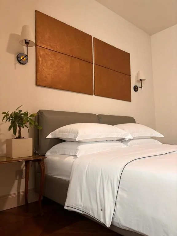 Double Room with Private Bathroom — B&B Delta Majestic