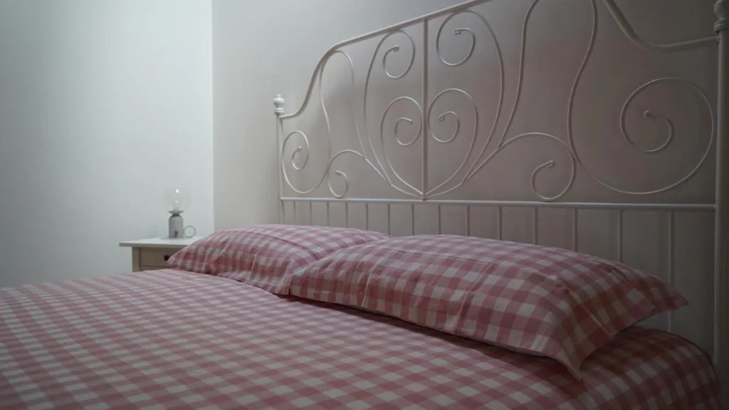Camera Matrimoniale con Bagno Privato — Casa Flory Anna