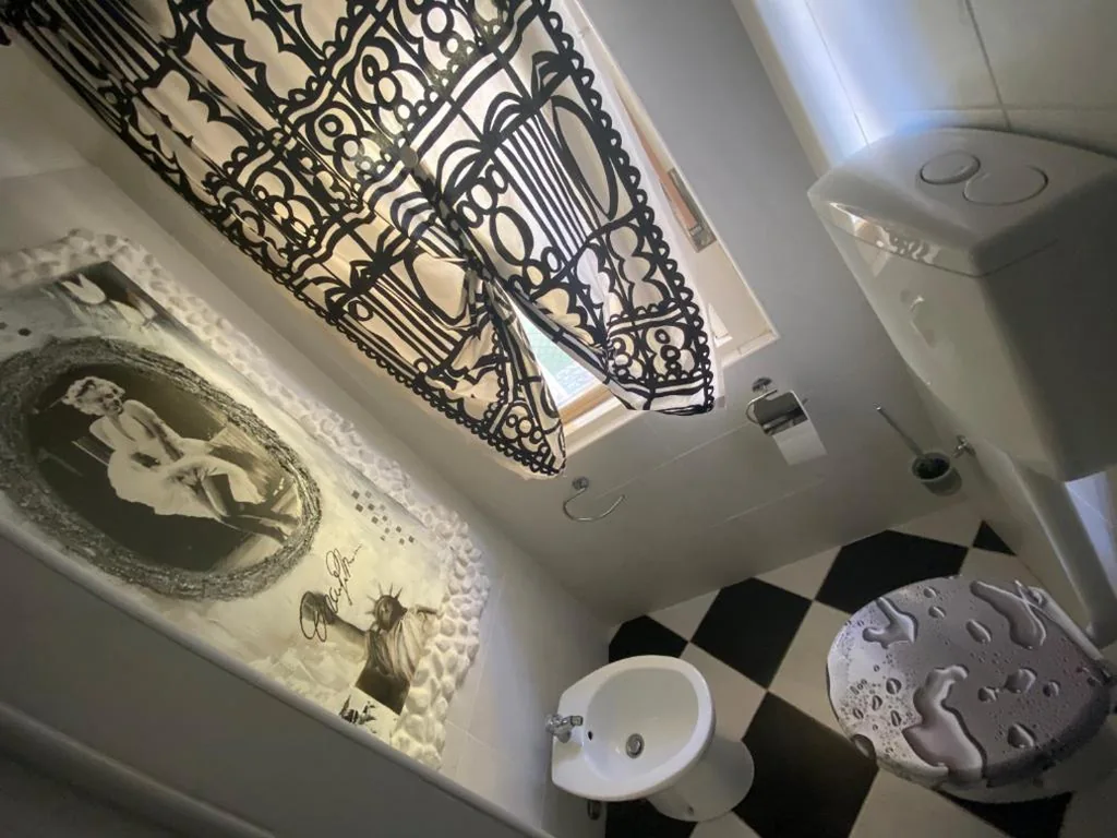 Camera Matrimoniale con Bagno Privato Esterno — B & Baichin
