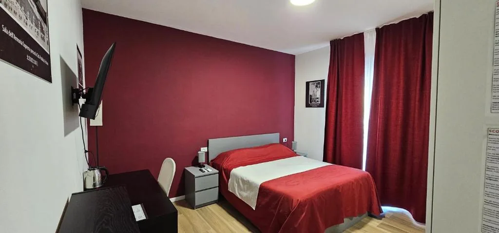 Camera Matrimoniale con Bagno Privato Esterno — Orienty Home Pentacoro