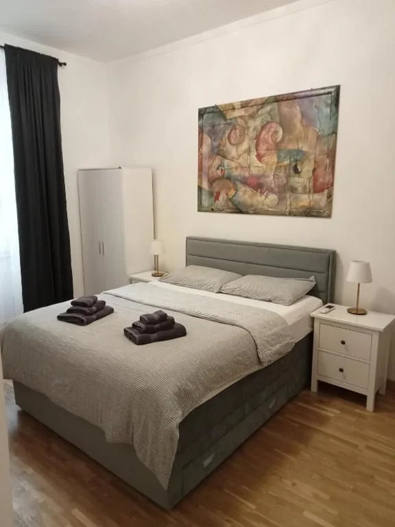 Camera Matrimoniale con Bagno Privato — Fenix Rooms