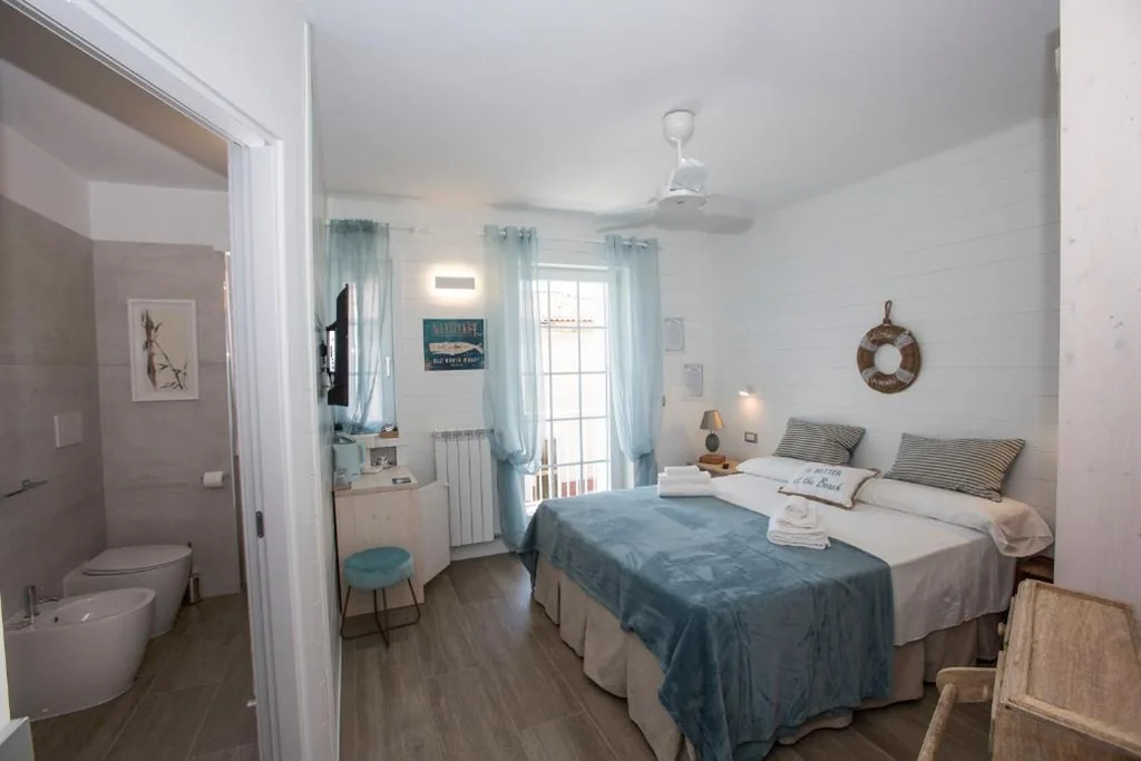 Camera Matrimoniale con Bagno Privato — Laura e Christian – Rooms