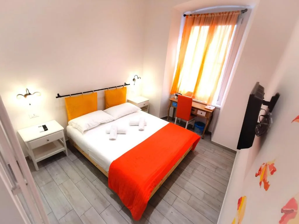 Double Room with Private Bathroom — Rossetti Rooms