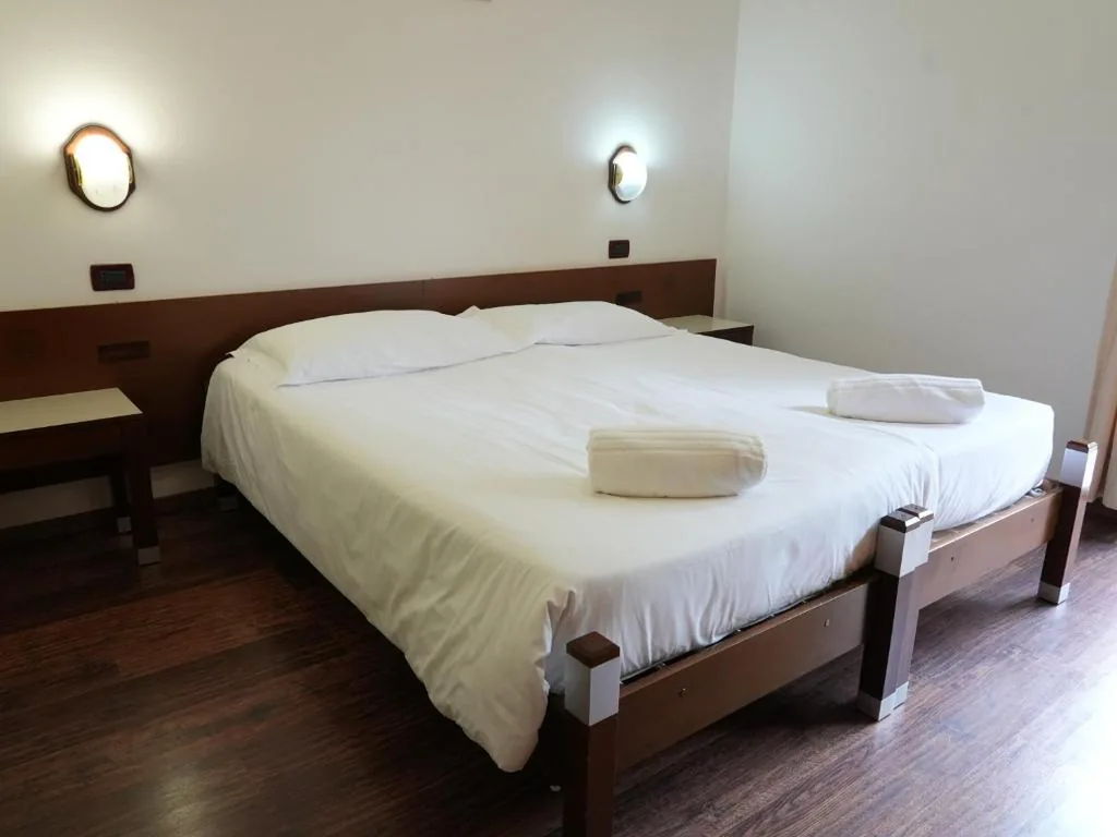 Camera Matrimoniale con Balcone — Hotel Davost
