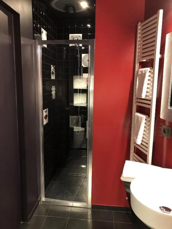 Deluxe Double Room — The Lion’s Den BnB