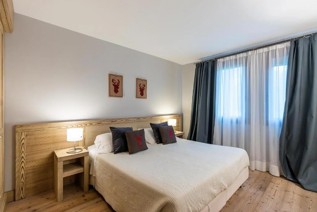 Camera Matrimoniale/Doppia con Letti Singoli — ACCADEMIA VINE LODGE